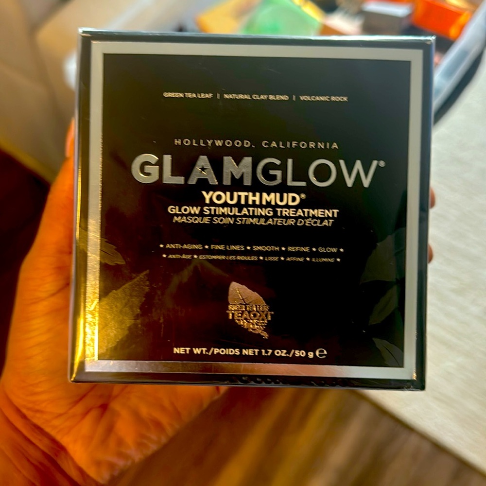 Glamglow youth mud